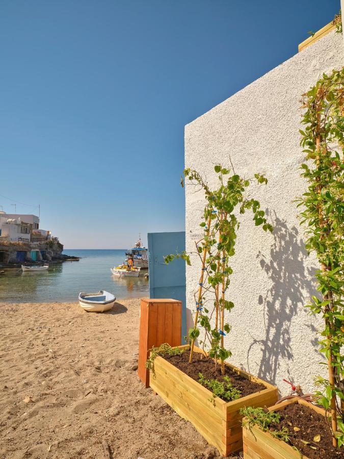 The Elephant Beach House Kímolos 외부 사진